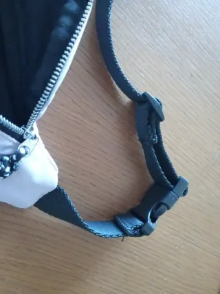 Riñonera mujer negra y rosa