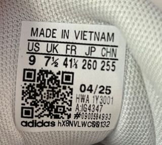 Zapatillas Adidas grises y blancas