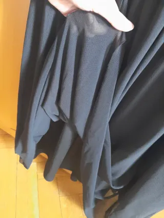 Vestido negro fiesta con tirantes en lazo