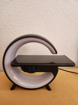 Lámpara G Cargador Inalámbrico y Despertador