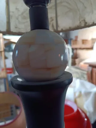 Lámpara de mesa brutalista de papel y cuero