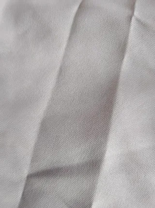 Pantalones beige con cordón