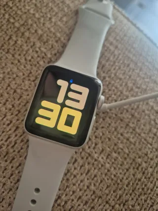 Apple Watch Series 3 reloj 38mm con caja y cargado