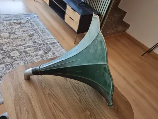 Antigua Trompeta + codo de gramófono