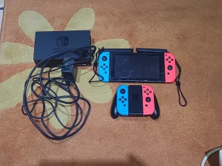 Nintendo Switch Azul/Rojo. No enciende