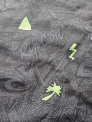 Chaqueta Rip Curl Negra y Verde