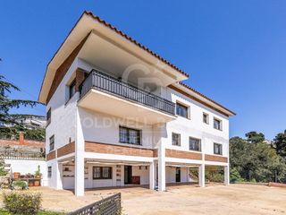 Chalet en venta en La Floresta - Les Planes en Sant Cugat del Vallès