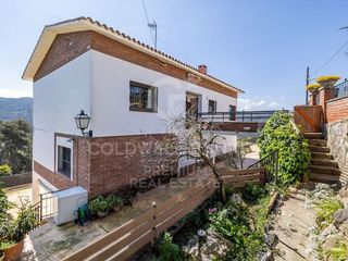 Chalet en venta en La Floresta - Les Planes en Sant Cugat del Vallès