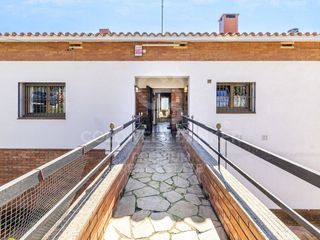 Chalet en venta en La Floresta - Les Planes en Sant Cugat del Vallès