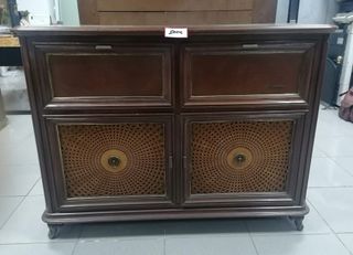 Mueble madera vintage radio y tocadiscos