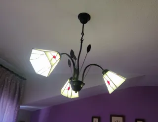 Lámpara cristal Tiffany blanco y rubí