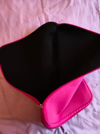 Funda rosa para portátil