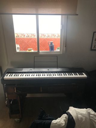 Piano digital RINGWAY RP25