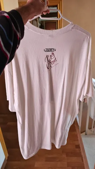 Camiseta JC. Reyes Firmada Edición Especial