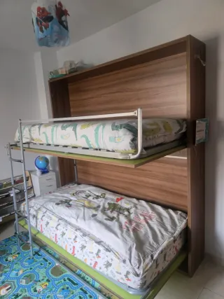 Litera abatible horizontal en perfecto estado