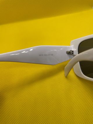 Óculos de Sol Prada Branco