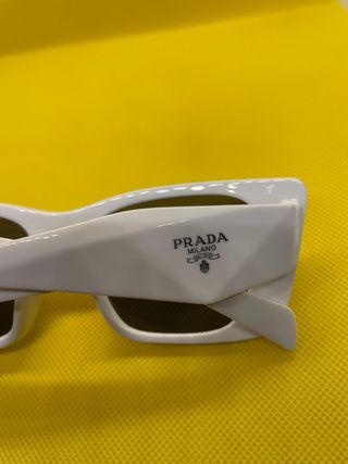 Óculos de Sol Prada Branco