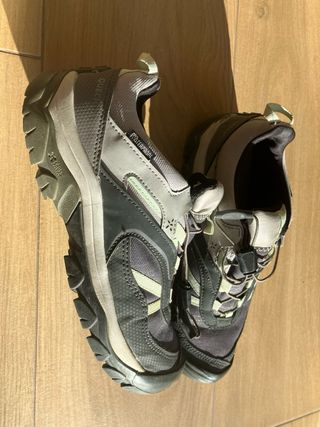 Botas de montaña impermeables