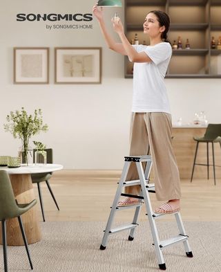 SONGMICS Escalera Plegable de Aluminio 4 Peldaños