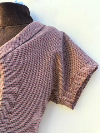 Vestido cruzado pata de gallo.