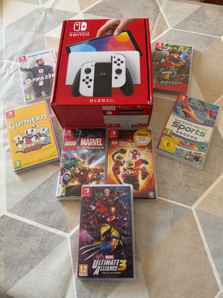 Nintendo Switch OLED Bianca + Giochi