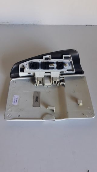 TAPA EXTERIOR COMBUSTIBLE - RENAULT TRAFIC