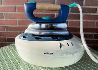 Centro de Planchado Ufesa Platinium 2250
