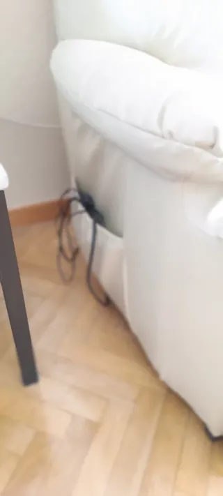 Sillón masaje piel beige reclinable