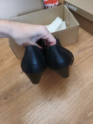 Botines negros invierno tacón bajo