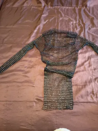 Ropa de fiesta malla plateada y negra