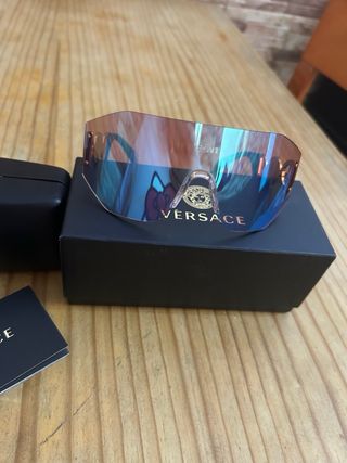 Gafas Versace Negras y Doradas