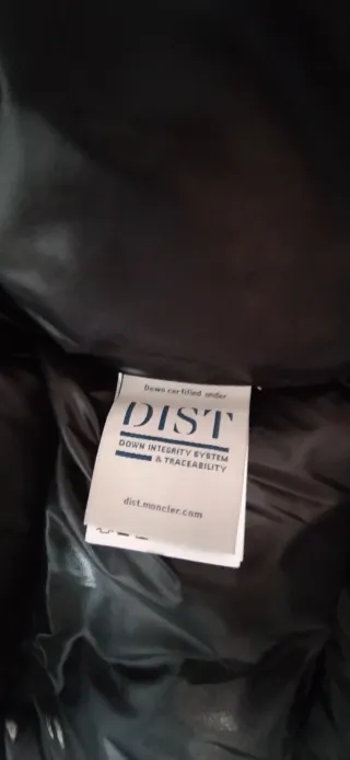 Chaqueta Moncler Negra Plumas