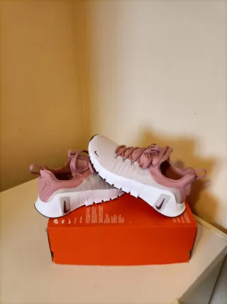 T40 Nike Free Metcon 6 Rosa/Blanco