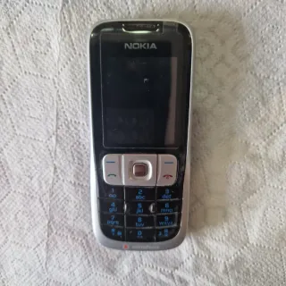 Móvil Nokia 2630 Negro/Plateado