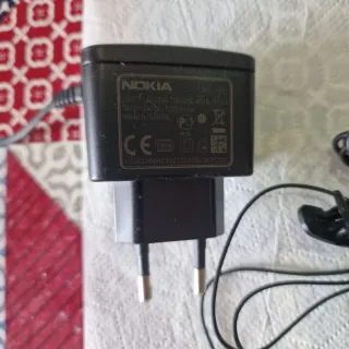 Móvil Nokia 2630 Negro/Plateado