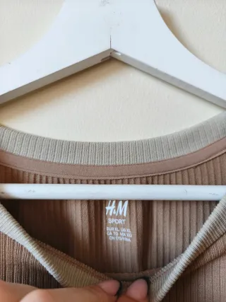 Camiseta H&M manga larga talla XL