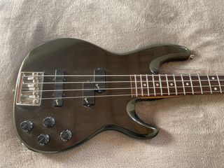 Bajo Fender Precision Lyte MIJ 1996