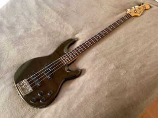 Bajo Fender Precision Lyte MIJ 1996