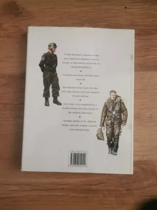 Uniformes de la Segunda Guerra Mundial libro