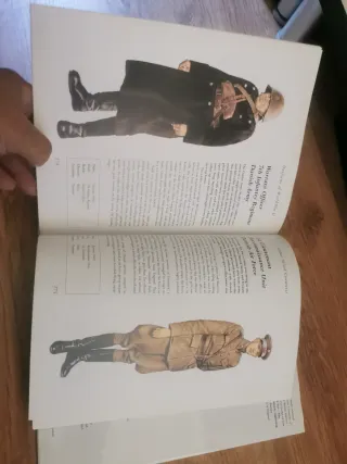 Uniformes de la Segunda Guerra Mundial libro