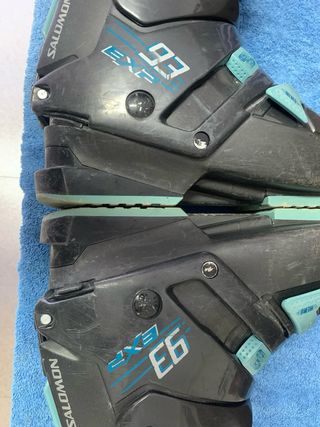 Botas de esquí Salomon 93 EXP con funda. Talla 42