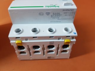 Schneider Electric iID 40A disyuntor de corriente
