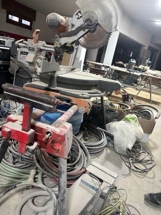 Sierra de banco AEG PS 305 DG