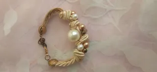 Bracciali raso intrecciato con perle beige e nero