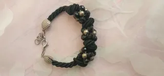Bracciali raso intrecciato con perle beige e nero
