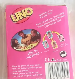 Pacchetto di carte UNO Barbie. Regalo di Natale