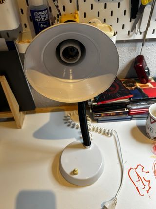 Lámpara Flexo Escritorio Blanca y Negra