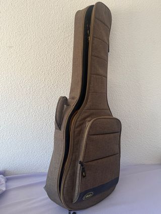 Guitarra Española Martinez (funda incluida)