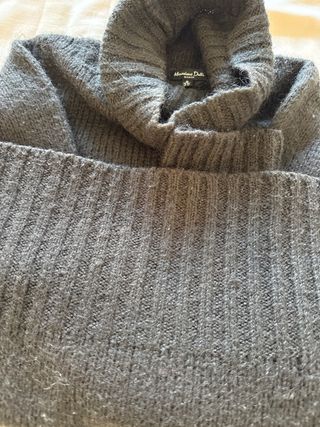 Jersey de cuello alto gris