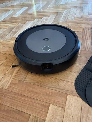 Aspirador iRobot Roomba + Base de carga